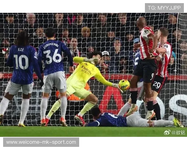 德布劳内助攻福登门前扫射，曼城一度展现出恐怖的中场控制力